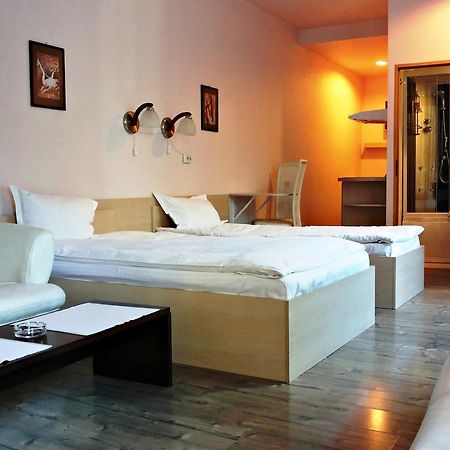 Lucas 10 Apartments Cluj-Napoca Luaran gambar