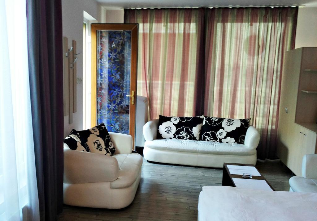 Lucas 10 Apartments Cluj-Napoca Luaran gambar